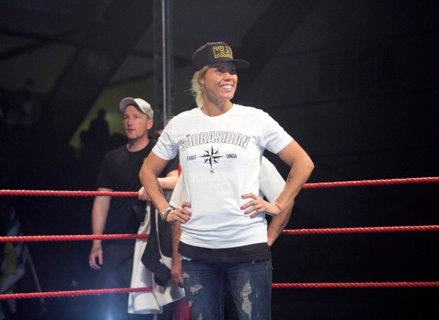 _J0A4212 Mikaela Lauren cr